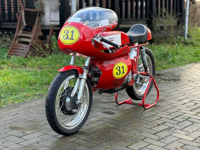 Aermacchi harley davidson 250cc racer - afbeelding 1 van  19