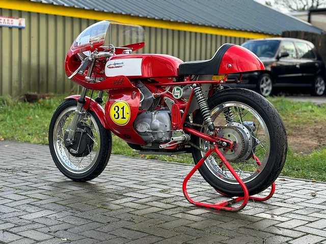 Aermacchi harley davidson 250cc racer - afbeelding 13 van  19