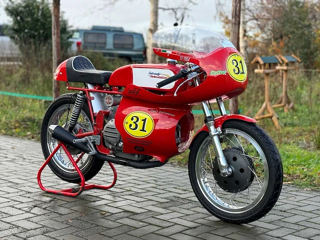Aermacchi harley davidson 250cc racer - afbeelding 17 van  19