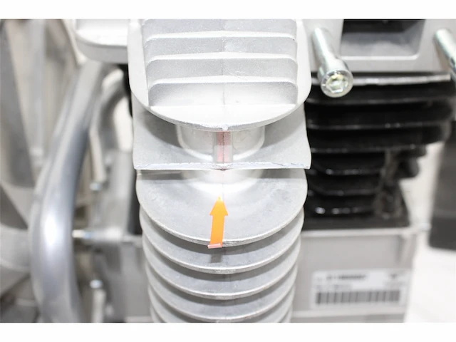 Aerotec industriecompressoraggregaat b6000b 15 bar 2 cilinders 400 volt - afbeelding 4 van  4