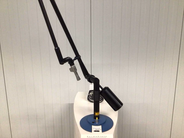 Aesculap - dermablate - yag laser - afbeelding 3 van  7