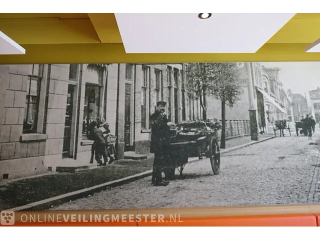 Afbeelding op doek in frame - afbeelding 3 van  5
