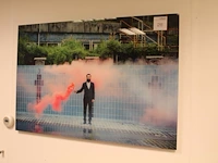 Afbeelding op (plexi) glas 70 x 105 cm. let op! een hoek beschadigd. - afbeelding 2 van  3