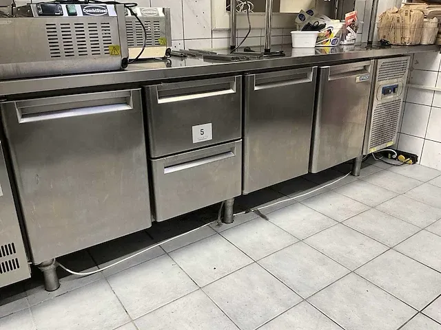 Afinox koelwerkbank - afbeelding 1 van  7