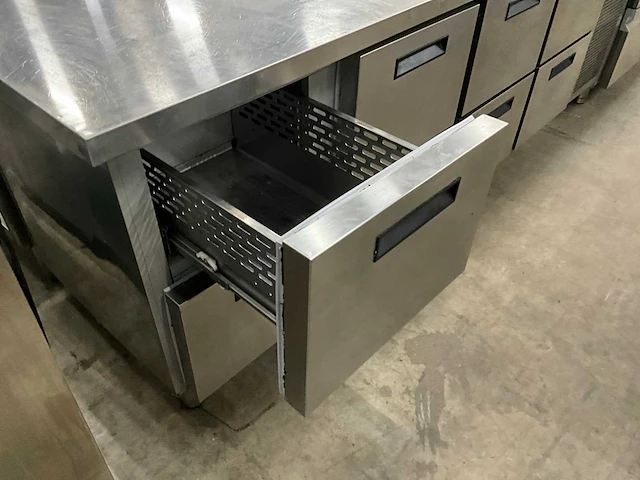 Afinox linear 70 4 i tn koelwerkbank - afbeelding 4 van  7