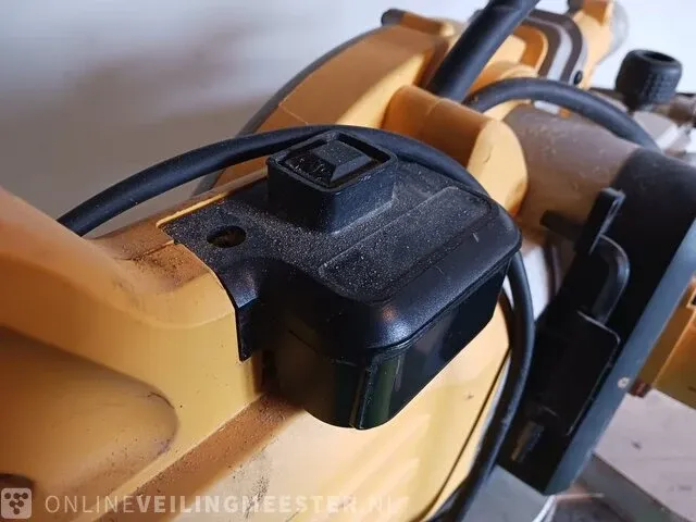Afkort- en verstekzaagmachine met onderstel dewalt, dws778qs - afbeelding 10 van  13
