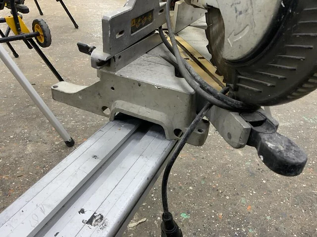 Afkortcirkel zaag, dewalt, dw712-qs, geel - afbeelding 4 van  4