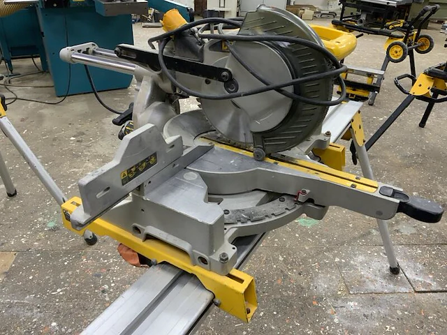 Afkortcirkel zaag, dewalt, dw712-qs - afbeelding 2 van  5