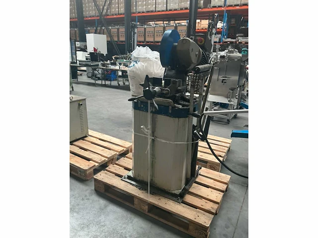Afkortcirkelzaagmachine - afbeelding 4 van  9