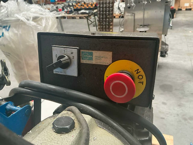 Afkortcirkelzaagmachine - afbeelding 5 van  9