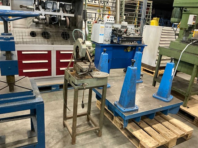 Afkortcirkelzaagmachine - afbeelding 1 van  7