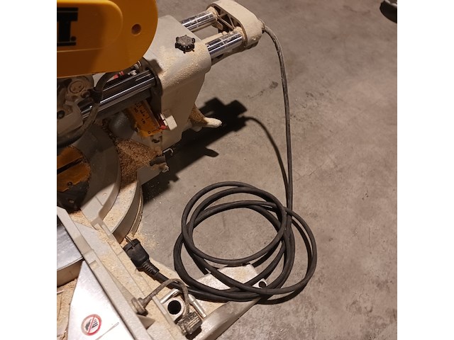 Afkortzaag, de walt, dws 780 - afbeelding 2 van  11