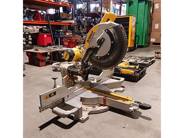 Afkortzaag, de walt, dws 780 - afbeelding 7 van  11