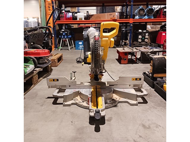 Afkortzaag, de walt, dws 780 - afbeelding 9 van  11