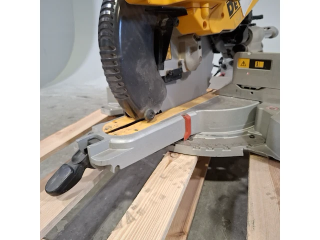 Afkortzaag, dewalt, dw718xps - afbeelding 11 van  14