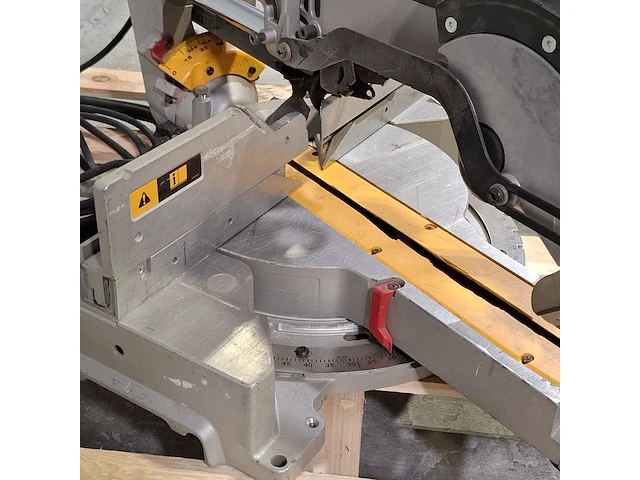Afkortzaag, dewalt, dws780 - afbeelding 5 van  6