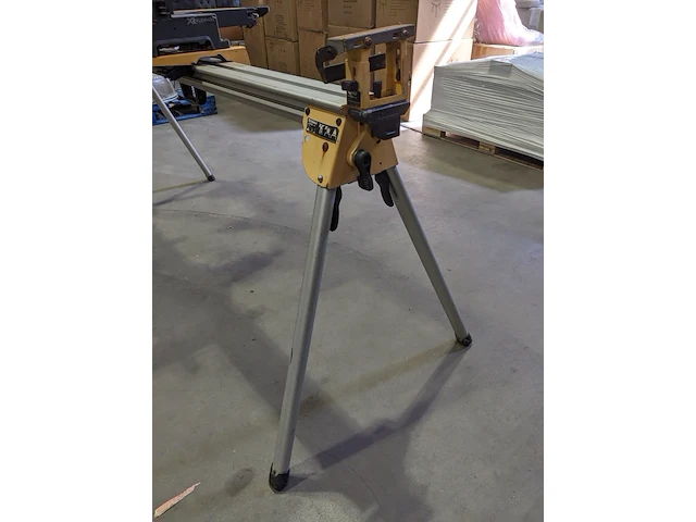 Afkortzaagmachine op onderstel, dewalt, dhs780 type20 - afbeelding 9 van  18