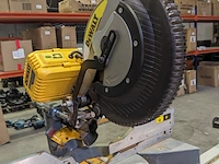 Afkortzaagmachine op onderstel, dewalt, dhs780 type20 - afbeelding 16 van  18