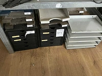 Aflegbakjes - afbeelding 1 van  3