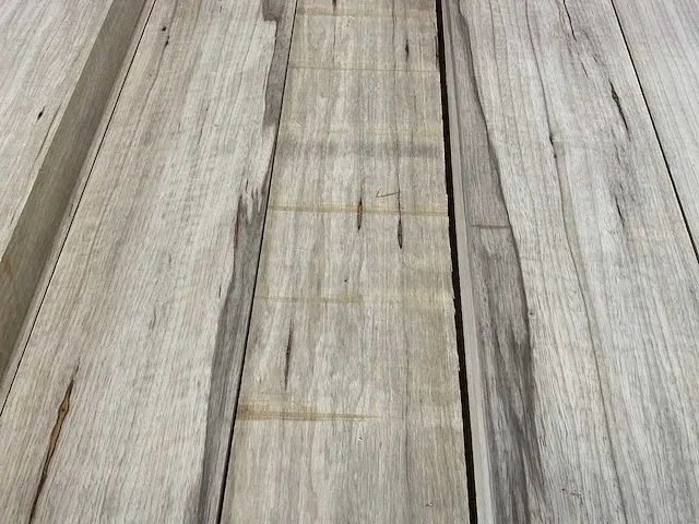Afrikaans eikenhout - balk fraké - 450x15,3x5 cm (10x) - afbeelding 3 van  6