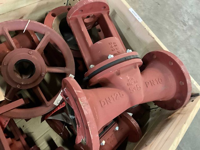 Afsluiter, divers (9x) - afbeelding 6 van  8