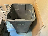 Afvalcontainer en divers (3x) - afbeelding 2 van  4