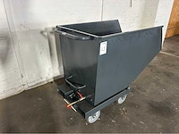 Afvalcontainer - afbeelding 3 van  5