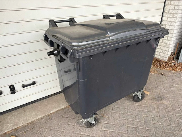 Afvalcontainer - afbeelding 2 van  4