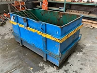 Afvalcontainer - afbeelding 2 van  5