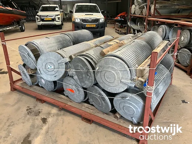 Afvalcontainer - afbeelding 4 van  11