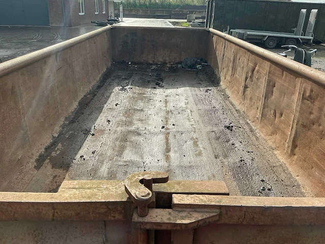 Afvalcontainer - afbeelding 2 van  10