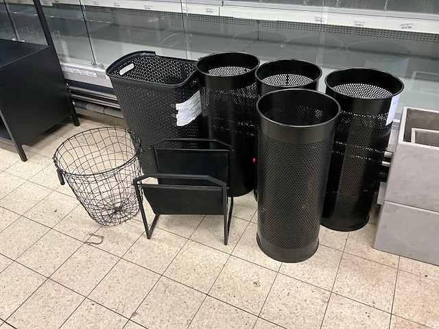 Afvalemmer (7x) - afbeelding 1 van  6