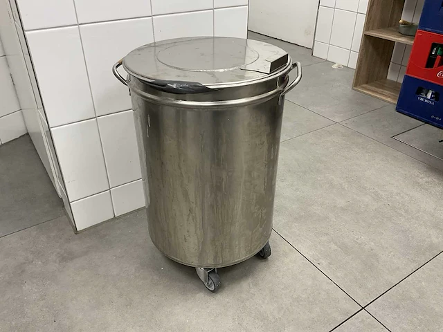 Afvalemmer op wieltjes - afbeelding 1 van  3