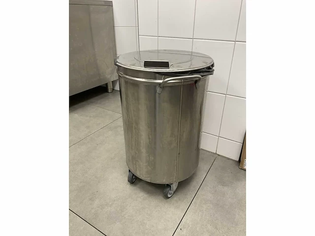 Afvalemmer op wieltjes - afbeelding 3 van  3