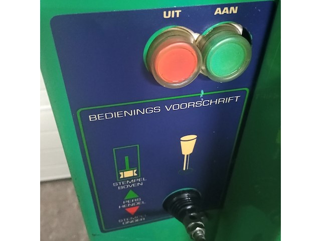 Afvalpers | papierpers | balenpers, macfab, 75, groen, 2006 - afbeelding 4 van  9