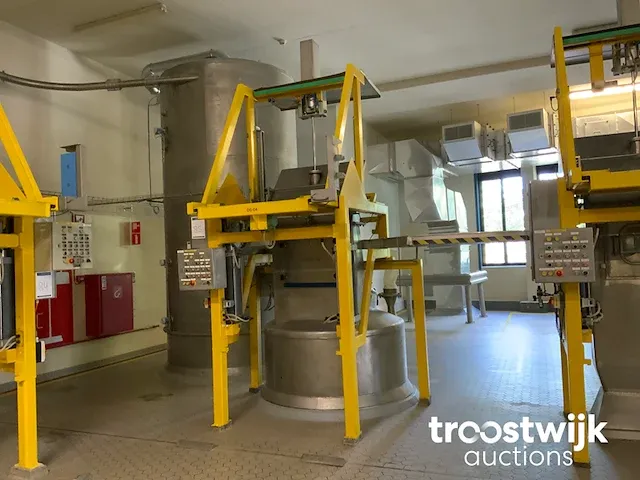 Afvulmachine met kantelinstallatie - afbeelding 2 van  5