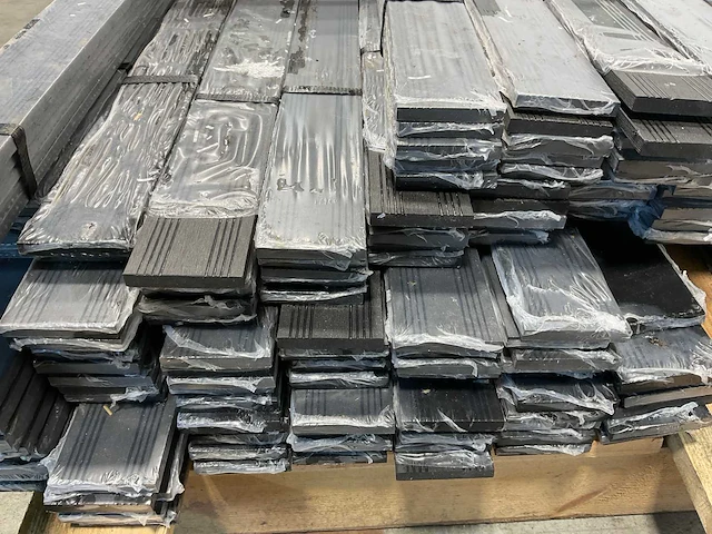 Afwerklat composiet 300x6,3x0,9 cm antraciet (145x) - afbeelding 5 van  7