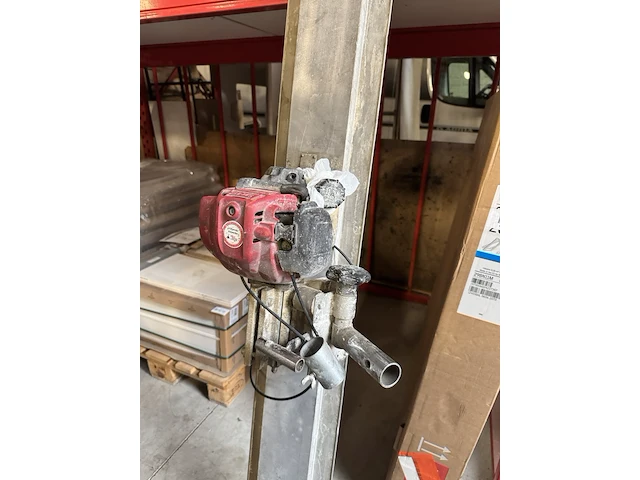 Afwerkspaan beton - afbeelding 4 van  4