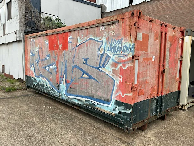 Afzet 20ft container geisoleerd - afbeelding 1 van  11