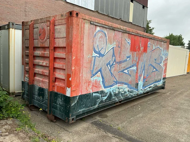 Afzet 20ft container geisoleerd - afbeelding 4 van  11