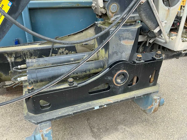 Afzet afvalcontainer met kraan - afbeelding 4 van  28