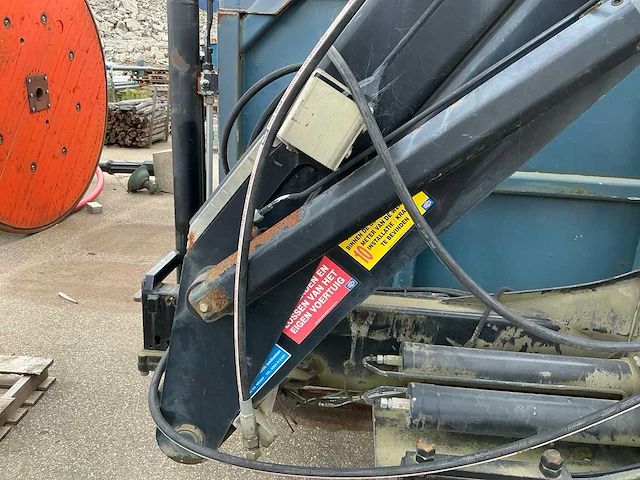 Afzet afvalcontainer met kraan - afbeelding 6 van  28