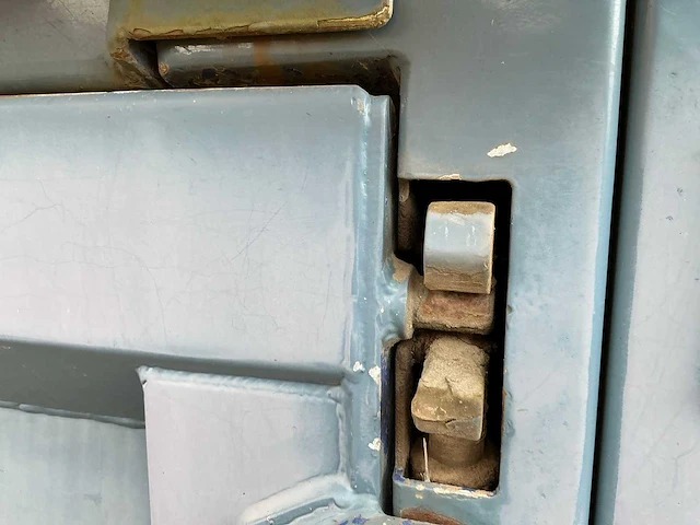 Afzet afvalcontainer met kraan - afbeelding 17 van  28
