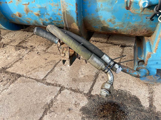 Afzet afvalcontainer met laadkraan - afbeelding 11 van  20