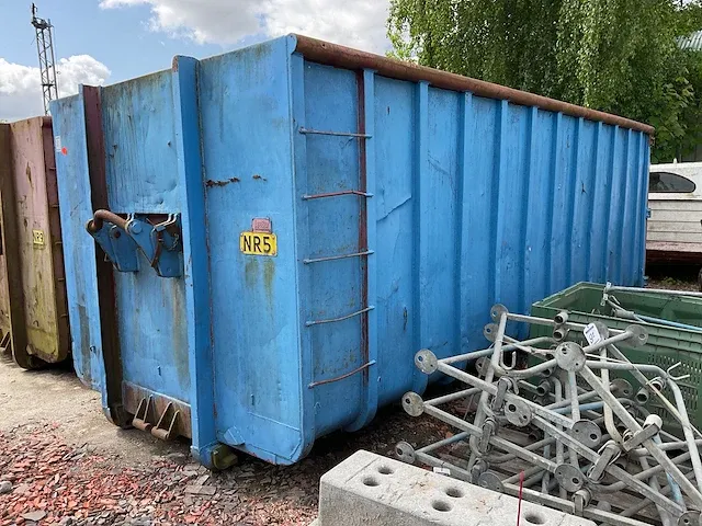 Afzet afvalcontainer - afbeelding 1 van  8