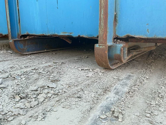 Afzet materiaal / opslagcontainer kabel en haakarm - afbeelding 8 van  16
