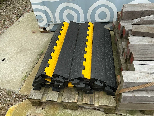Afzet materiaal - afbeelding 4 van  12