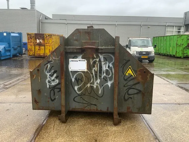 Afzet papier containr - afbeelding 1 van  9
