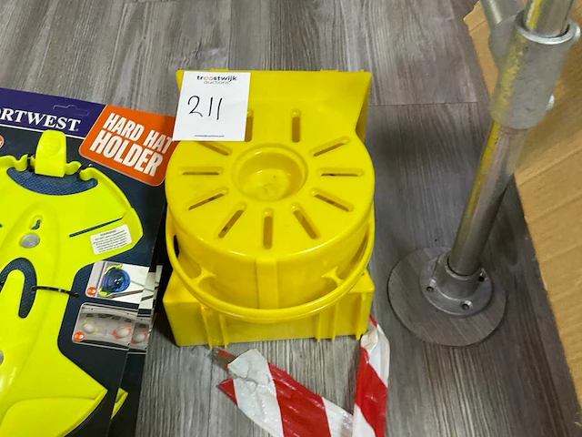 Afzetlint en divers - afbeelding 3 van  4
