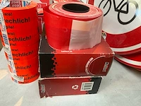 Afzetlint en verkeersbord - afbeelding 5 van  5